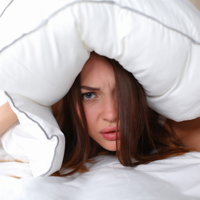 3 signs you're too stressed to sleep and how to unwind - Kiwiherb